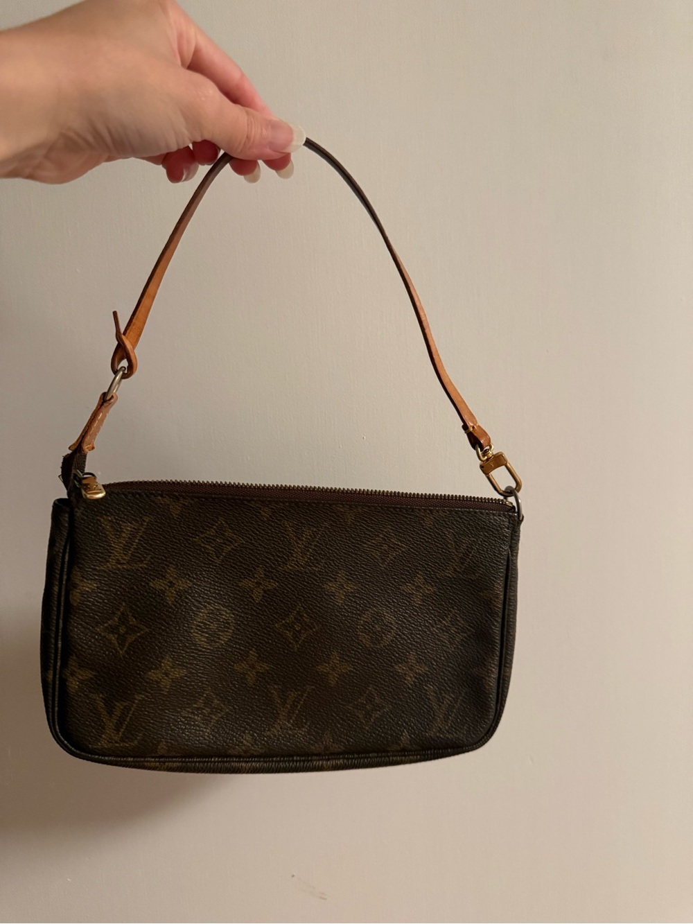 Vintage Louis Vuitton Monogram Pochette Accessoires